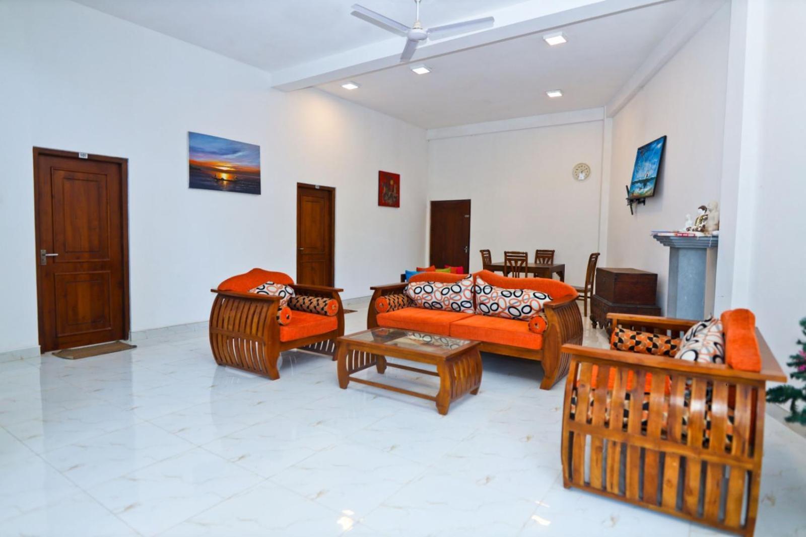 Thinaya Lake Resort Anuradhapura Bagian luar foto