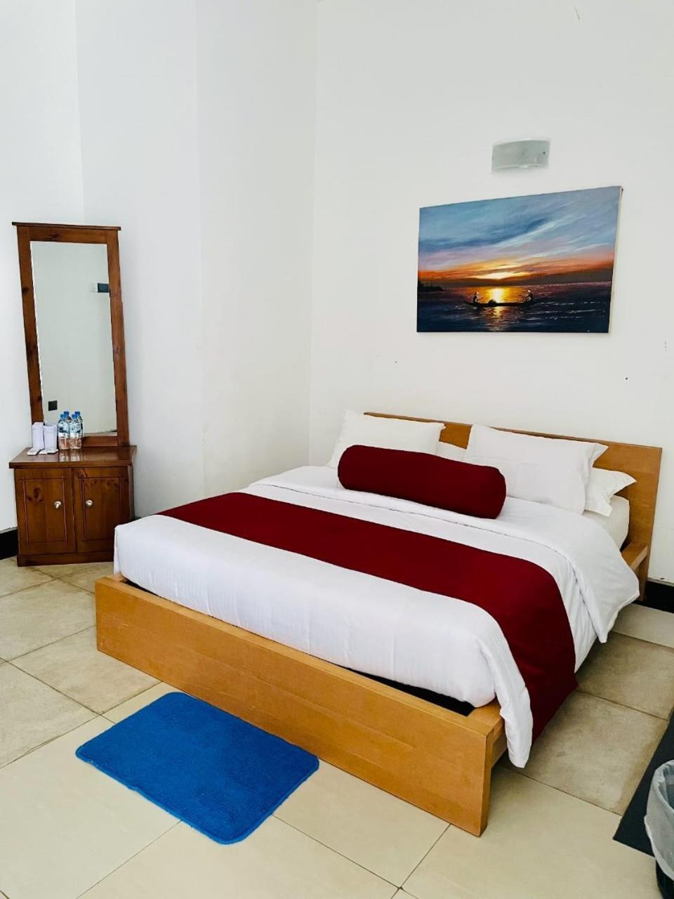 Thinaya Lake Resort Anuradhapura Bagian luar foto